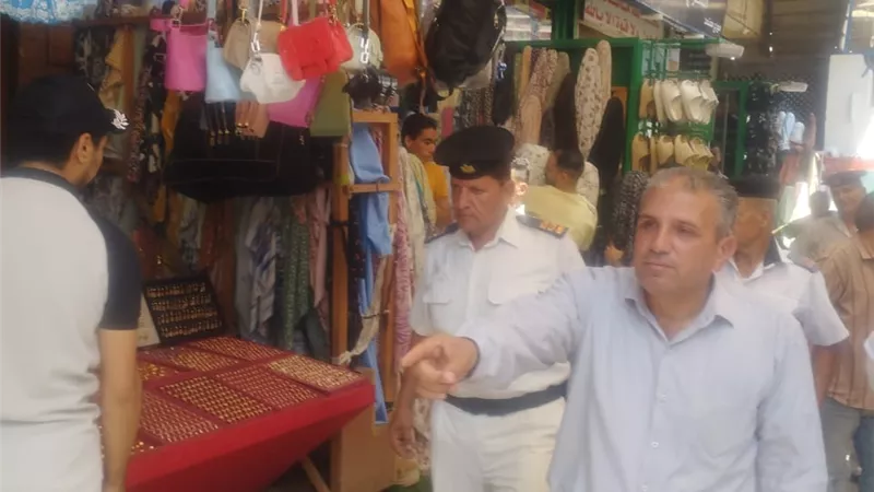 الأجهزة التنفيذية بالشرقية تشن حملات لضبط المخالفين وإعادة الانضباط بالشوارع