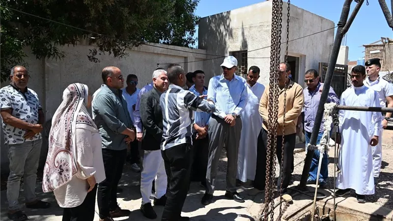 محافظ جنوب سيناء يتابع الحالة الفنية لمحطة رفع العصلة القديمة بدهب