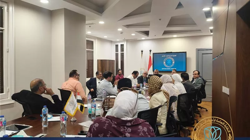 «أطباء الأسنان» تناقش ملف تكليف دفعة 2023 وزيادة أعداد المقبولين بالكليات