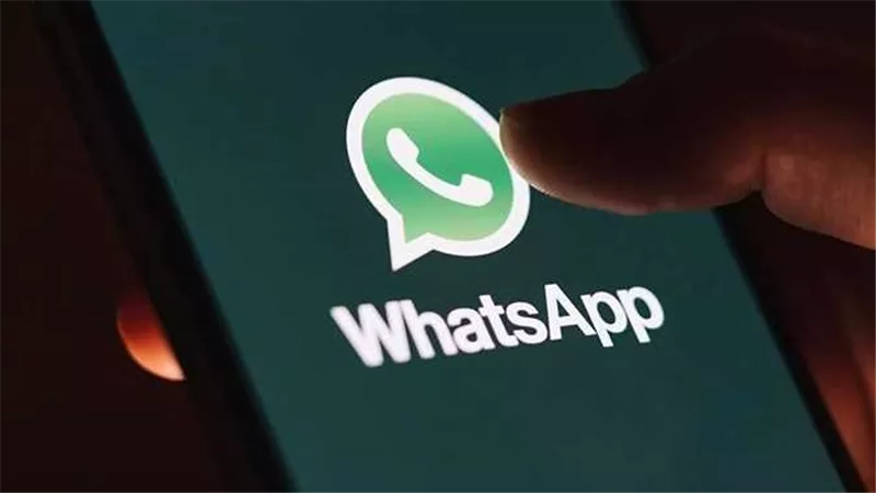 «واتساب» يودع هواتف قديمة.. خبير يكشف السبب وطريقة معرفة موقف جهازك