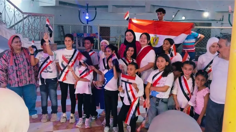 بأغاني السمسمية والأشعار الوطنية والفنون الشعبية.. ثقافة السويس تحتفل بالثورة