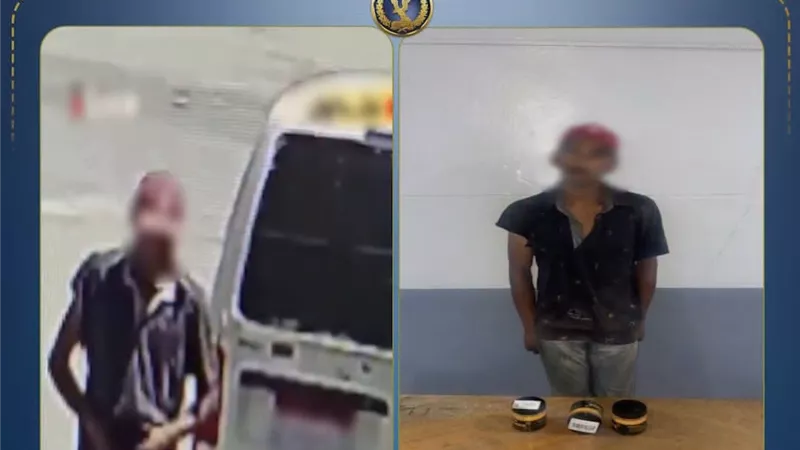 فيديو يفضح الواقعة ..  القبض على لص سيارة فى ورسعيد