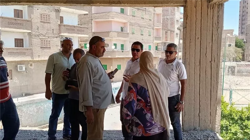 محافظ أسيوط: إحالة المقصرين بمركزي شباب حي السلام وبني شقير للتحقيق 