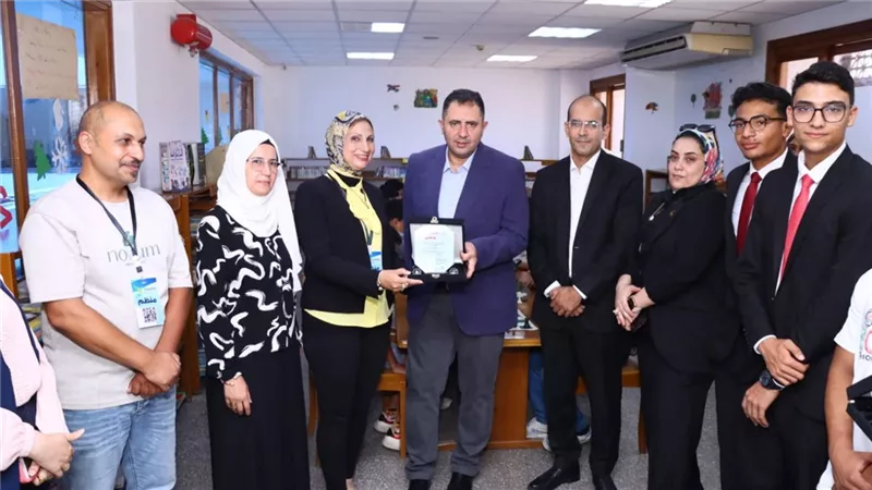 محافظ دمياط يتفقد بطولة الشطرنج بمكتبة مصر العامة ويؤكد دعم المواهب والأنشطة 