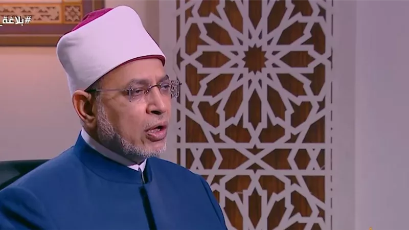 لماذا قال الله «إنما يتذكر أولو الألباب»؟.. رئيس جامعة الأزهر يكشف السر البلاغ