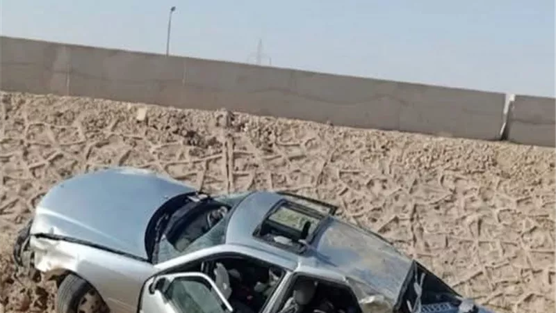 مصرع شخصين وإصابة 4 آخرين في حادث مروع بطريق السخنة – القطامية بالسويس