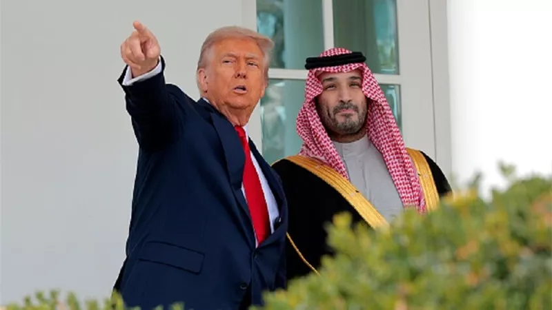 ترامب: السعودية ركيزة للاستقرار.. وتراجع نفوذ إيران يمهد لتطبيعها مع إسرائيل