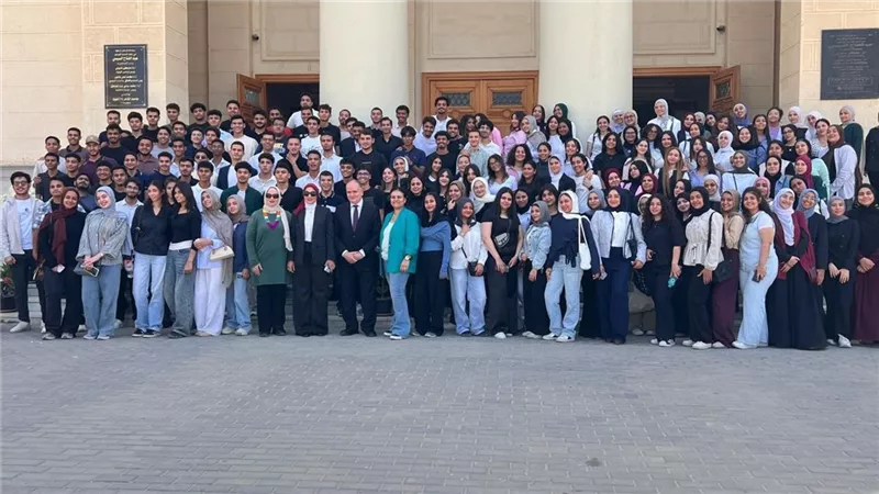 رئيس جامعة القاهرة الأهلية: حريصون على بناء شخصية الطالب قبل مسيرته المهنية