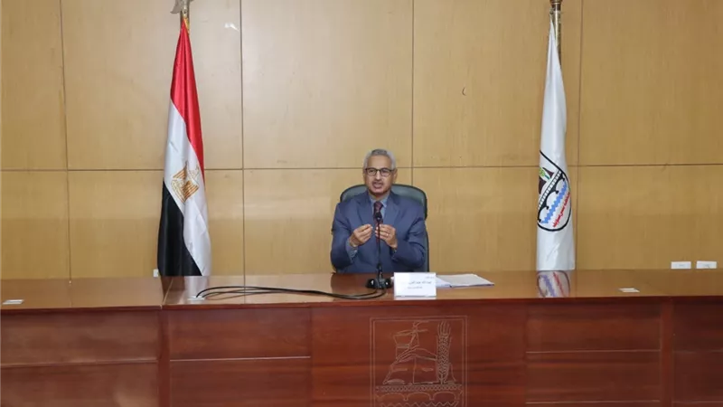 محافظ بني سويف يصدر قراراً بتعديل مواعيد عمل عمال النظافة لمواجهة ذروة الموجة