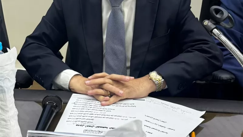 رئيس اتحاد المهن الطبية يطالب برفع الحراسة عن نقابة الصيادلة