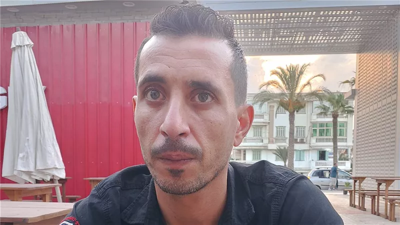 بعد عودته من الغربة.. شاب دمياطى يطعن في نسب طفل نسب له