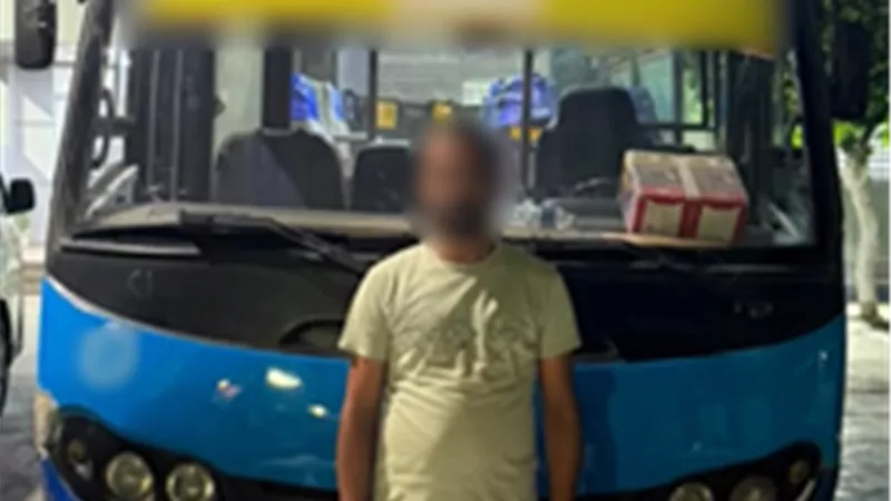 أمن القاهرة يضبط سائق أتوبيس تعدى بالضرب على مواطن في عين شمس