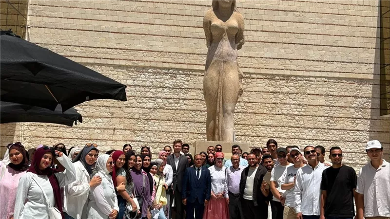 المركز الثقافي الروسي يحتفل بعيد “المرشد الروسي” لدعم وتأهيل المرشدين السياحيي