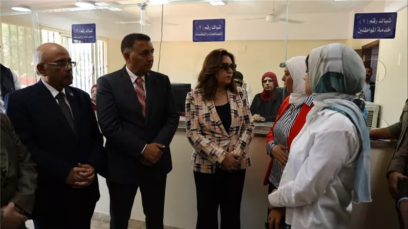 وزيرة التنمية المحلية ومحافظ القليوبية يفتتحان المركز التكنولوجي الجديد بطوخ