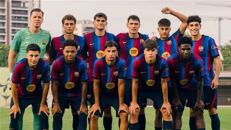 برشلونة في أزمة هجومية قبل انطلاق الموسم.. وقرار مفاجئ بشأن صفقة المهاجم 
