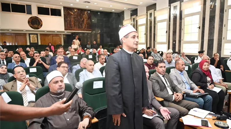 محافظ الغربية يترأس اجتماع المجلس التنفيذي ويوافق على حزمة من القرارات الخدمية