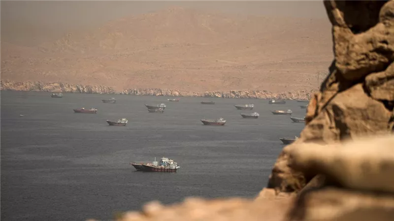 إيران: محادثات عُمان بشأن مضيق هرمز بناءة والتقدم مرتبط بوقف الضربات