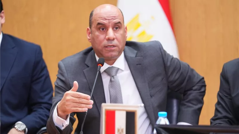 وزير العمل من الشرقية: الدولة تواصل تقديم الدعم والرعاية للعمالة غير المنتظمة
