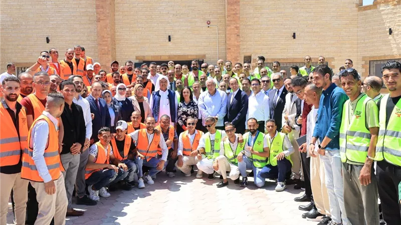 وزيرة التضامن ومحافظ مطروح يشهدان تخريج 100 متعافي من مركز العزيمة للإدمان