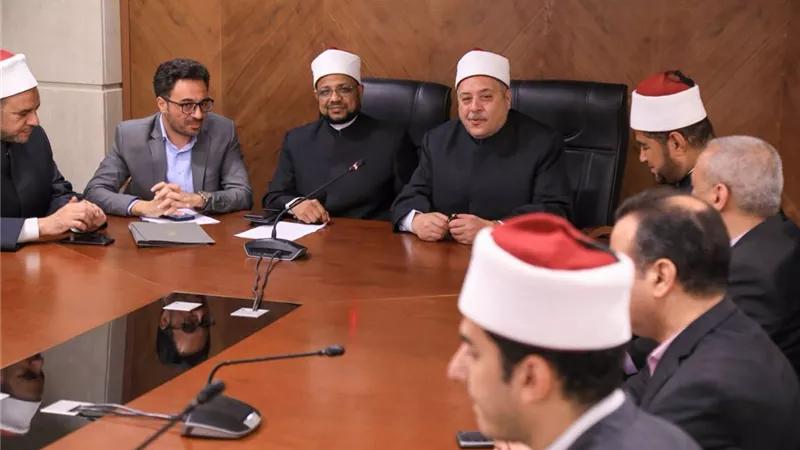 البحوث الإسلامية يكرم الفائزين في مسابقة 