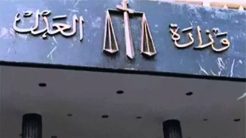 الشهر العقاري يمنع تقديم خدماته للأجانب غير الحاصلين على الإقامة أو الإعفاء