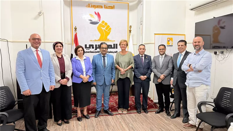 المصري الديمقراطي يستقبل سفيرة الاتحاد الأوروبي بالقاهرة لبحث سبل التعاون 