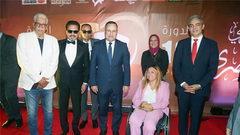 المشرف على قومي الإعاقة إيمان كريم تشهد افتتاح المهرجان القومي للمسرح المصري
