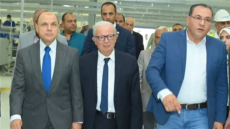 نائب رئيس الوزراء: الطاقات الإنتاجية الجديدة تمثل نقلة نوعية في تحديث صناعة الغزل والنسيج 