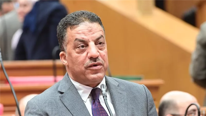 فيصل أبو عريضة: قانون فصل الموظف متعاطي المخدرات يحتاج إلى مراجعة بعد التطبيق