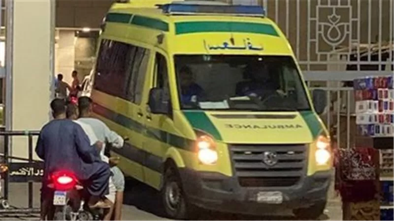 مصرع طفلين مجهولي الهوية في اصطدام دراجة نارية بعمود إنارة شرق الأقصر