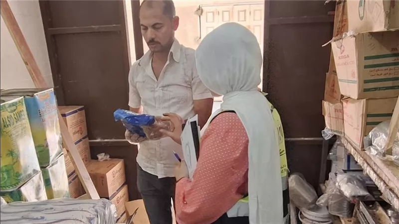  المرور على ٥٢ منشأة غذائية ببورسعيد وبورفؤاد وإعدام أغذية غير صالحة