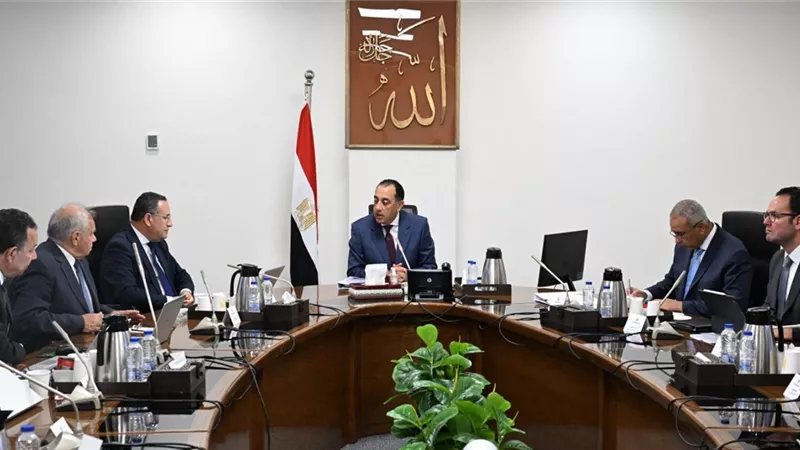 رئيس الوزراء يُتابع جهود تطوير منظومة التعليم على أساس الجدارة والتميز