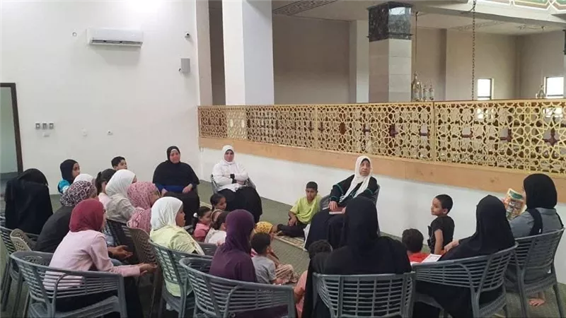 فعاليات دعوية بمساجد الأوقاف ترسخ الفقه وتكرم حفظة القرآن الكريم