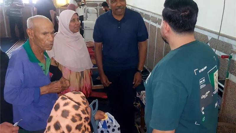 حي السويس يتابع  قافلة محو الأمية والرعاية الطبية للعيون بمسجد الغريب