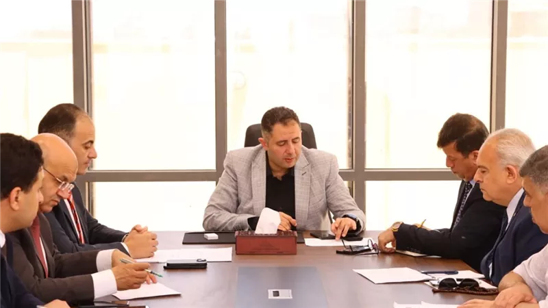 محافظ دمياط يتابع تقنين أراضي الدولة والتصالح ومعدلات تنفيذ الموجة 29