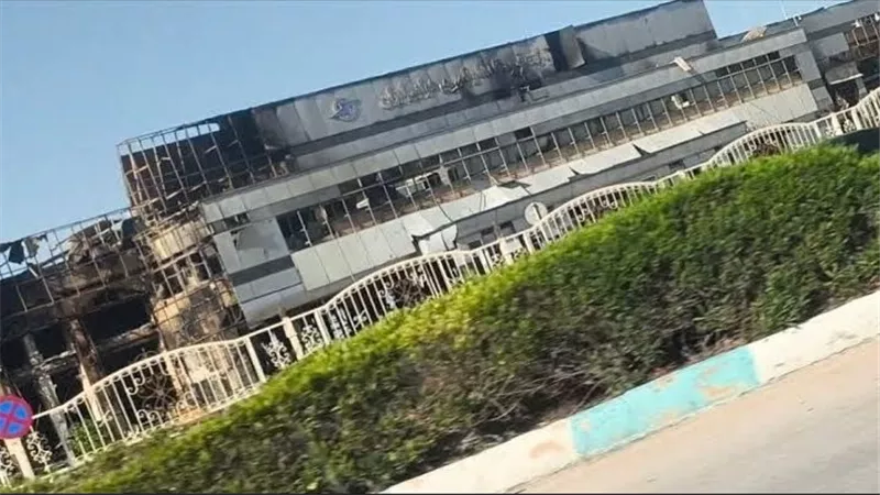 إيران: تدمير مطار بوشهر بالكامل ومقتل أكثر من 350 جراء الضربات الأمريكية 