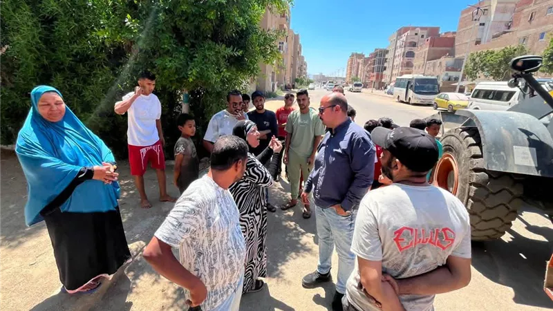 حي الأربعين يواصل حملات إزالة الإشغالات بمنطقة مستقبل حودة لتحقيق الانضباط 