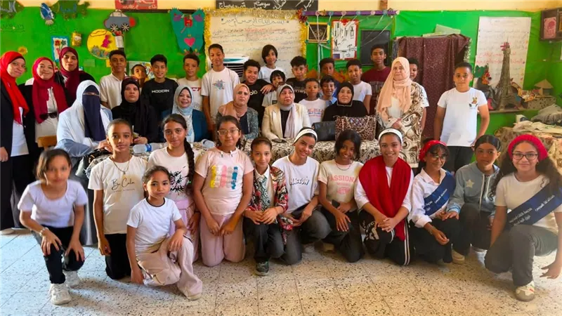 وكيل التعليم تتابع النشاط الصيفي للتربية المسرحية بالسويس استعدادا للقومي