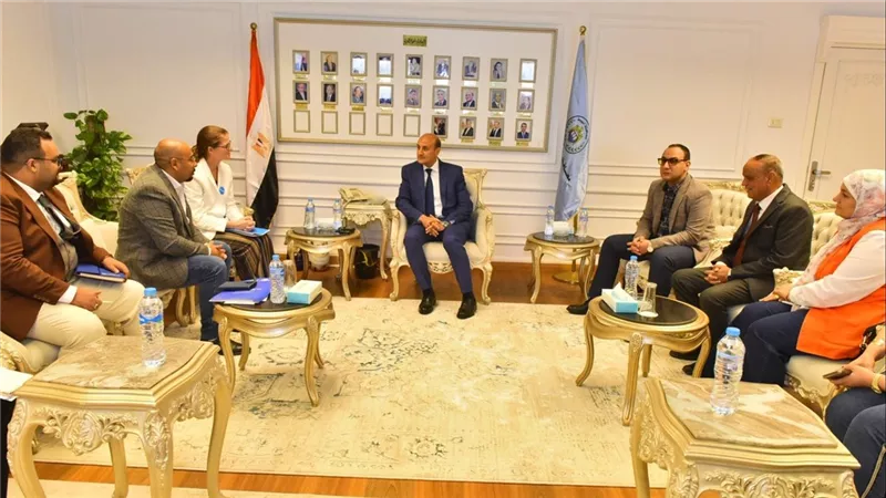 محافظ أسيوط يستقبل وفد اليونيسف لبحث تعزيز الشراكة التنموية وافتتاح مشروعات جد