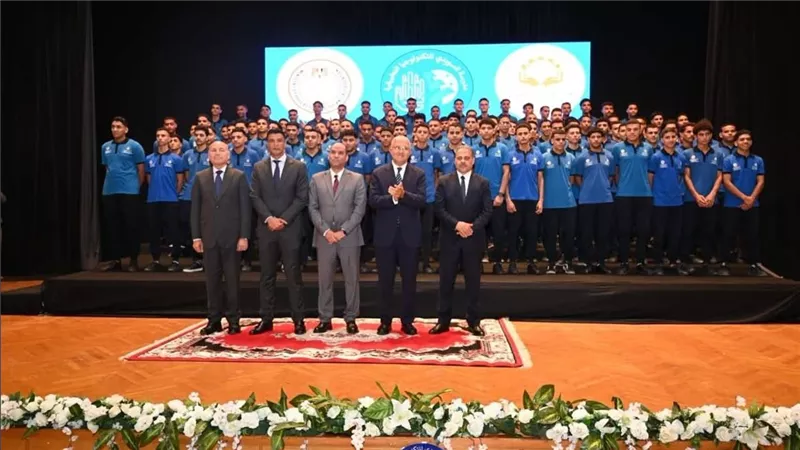 محافظ القاهرة يشهد تخرج الدفعة الخامسة بمدرسة السويدي للتكنولوجيا التطبيقية 