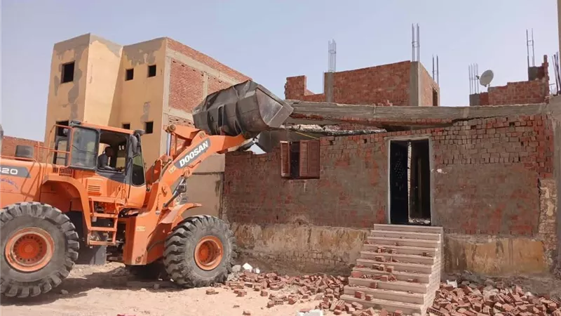 وزيرة الإسكان تصدر 3 قرارات لإزالة مخالفات البناء.. وتتابع نتائج حملات التصدي