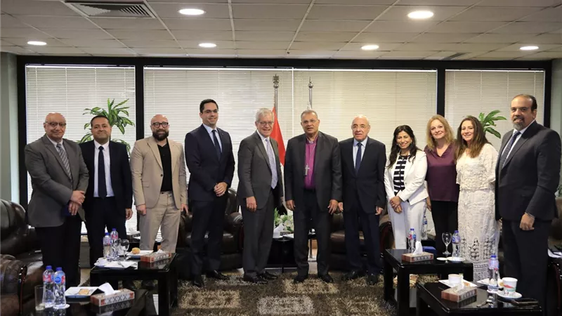 رئيس الطائفة الإنجيلية يستقبل القائم بالأعمال بالسفارة الأمريكية