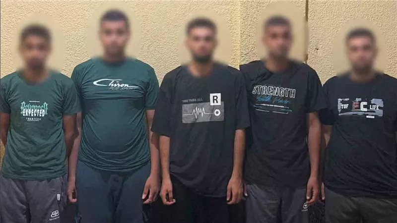 بسبب أولوية تحميل كرتون.. القبض على المتهم بقتل شاب في مشاجرة بقويسنا