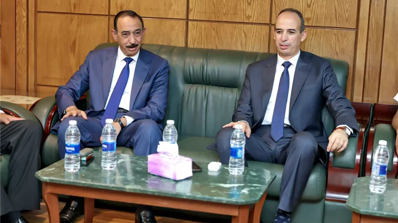 بالصور.. محافظ سوهاج يهنئ مدير الأمن الجديد بتوليه مهام منصبه
