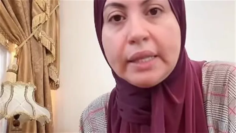 «بنتي رفضت تغش.. فخسرت حلم صيدلة».. أم طالبة ثانوية عامة تنهار بعد النتيجة: «فين العدل؟»
