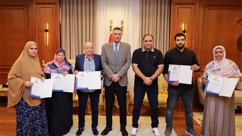 محافظ جنوب سيناء يشيد بجهود الوحدة الحسابية في تقفيل الحسابات المالية