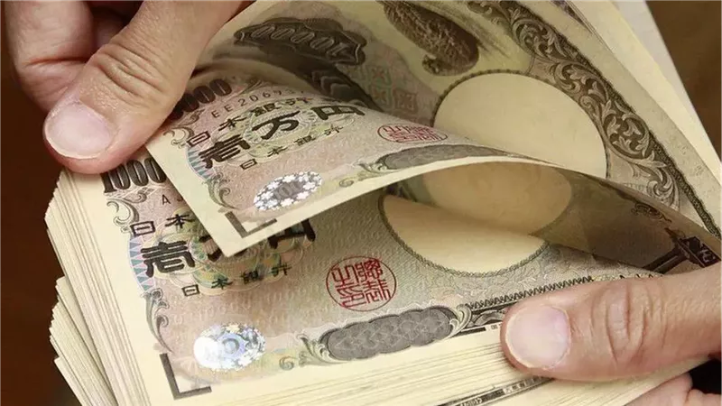 كم سجل الين الياباني اليوم؟.. أسعار الشراء والبيع في البنوك الآن