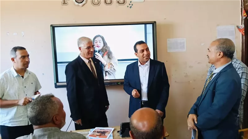 تدريب 399 معلما بالمرحلة الثانوية ضمن خطة الوزارة لتأهيل الكوادر التعليمية