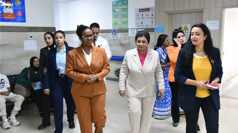 نائب وزير الصحة تستقبل وزيرة الصحة العامة بمدغشقر وتستعرض التجربة المصرية