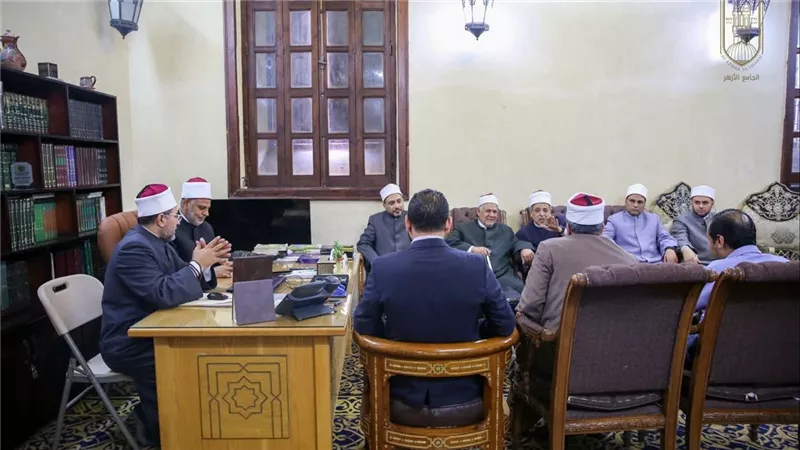 الجامع الأزهر وقطاع المعاهد يعقدان اجتماعا تحضيريا لاختبارات الرواق الأزهري